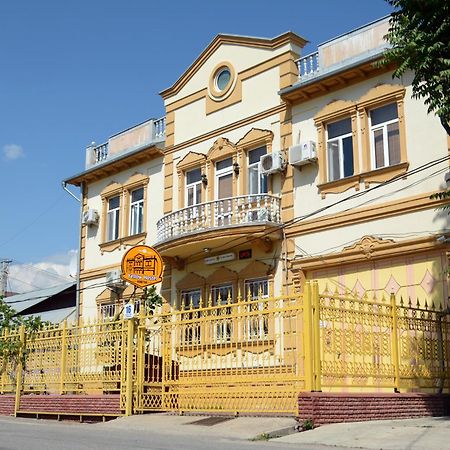 Yellow Hostel Duszanbe Zewnętrze zdjęcie