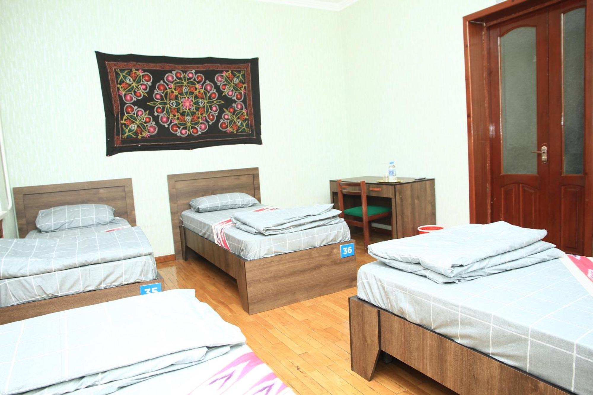 Yellow Hostel Duszanbe Zewnętrze zdjęcie
