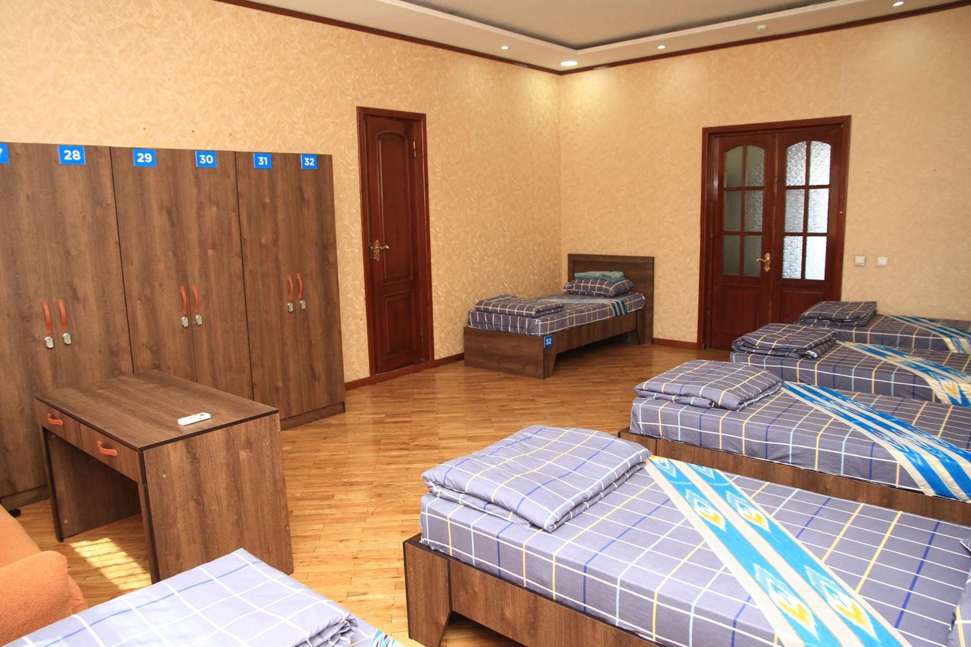 Yellow Hostel Duszanbe Zewnętrze zdjęcie