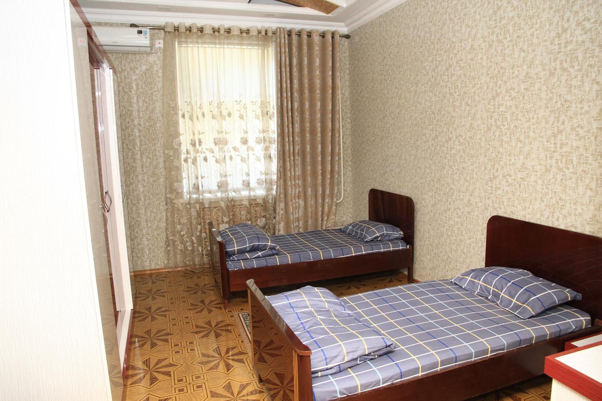 Yellow Hostel Duszanbe Zewnętrze zdjęcie