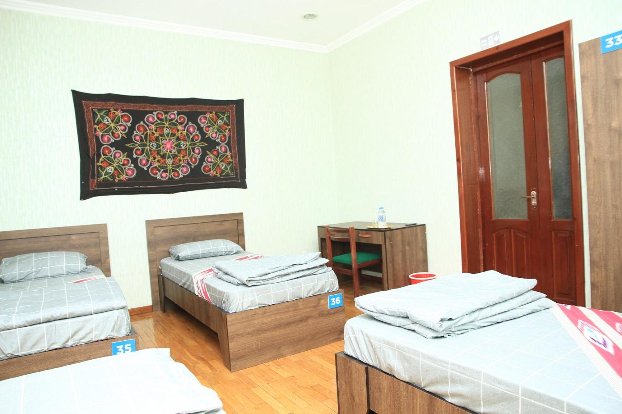 Yellow Hostel Duszanbe Zewnętrze zdjęcie