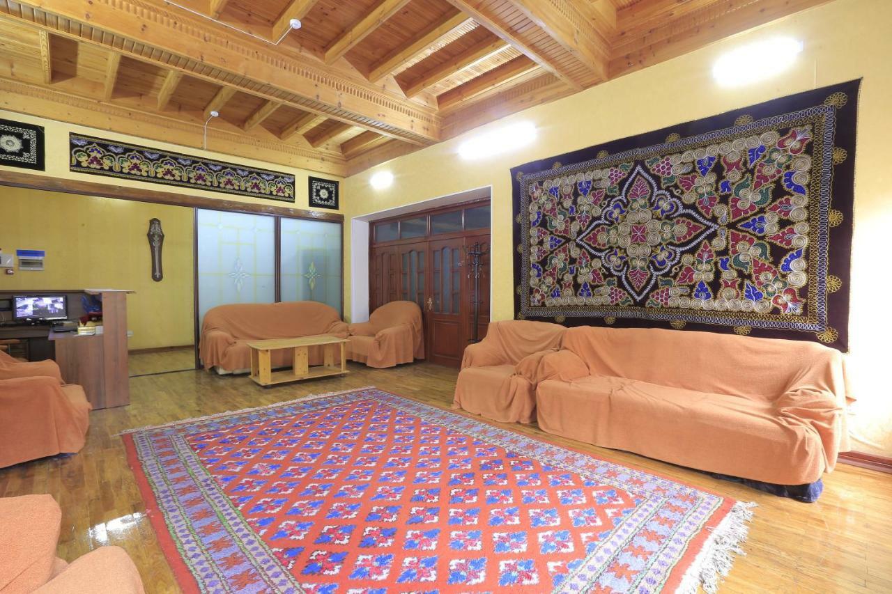Yellow Hostel Duszanbe Zewnętrze zdjęcie
