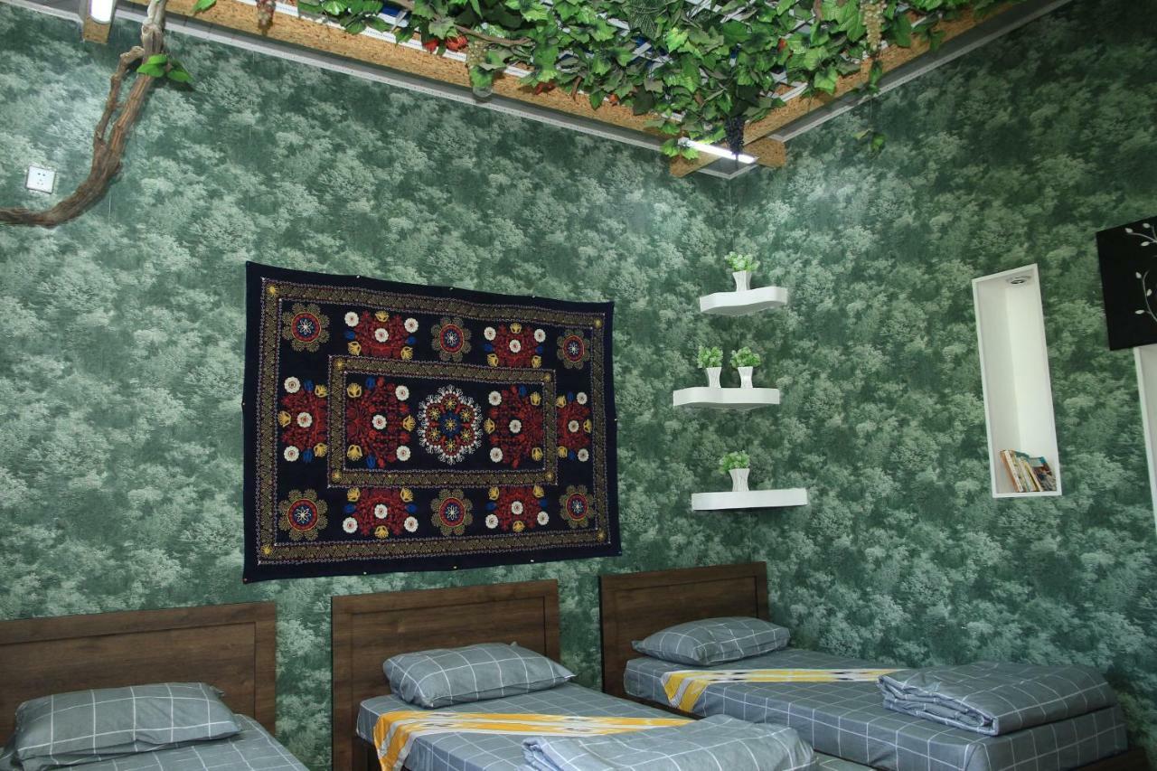 Yellow Hostel Duszanbe Zewnętrze zdjęcie